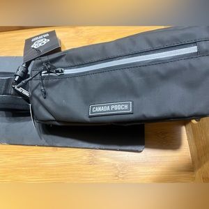 How It Works: Just attach your leash to the extra-strength carabiner